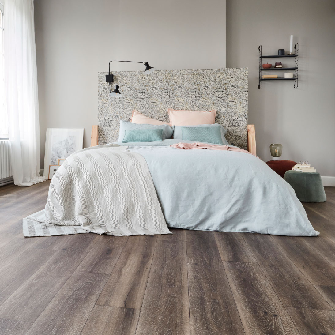 Gulv - Vinylgulv - 4 Billeder - Idegarden Living - 262%2C5x262%2C5 pixels - vol. 2_Tegnebr%C3%A6t 1